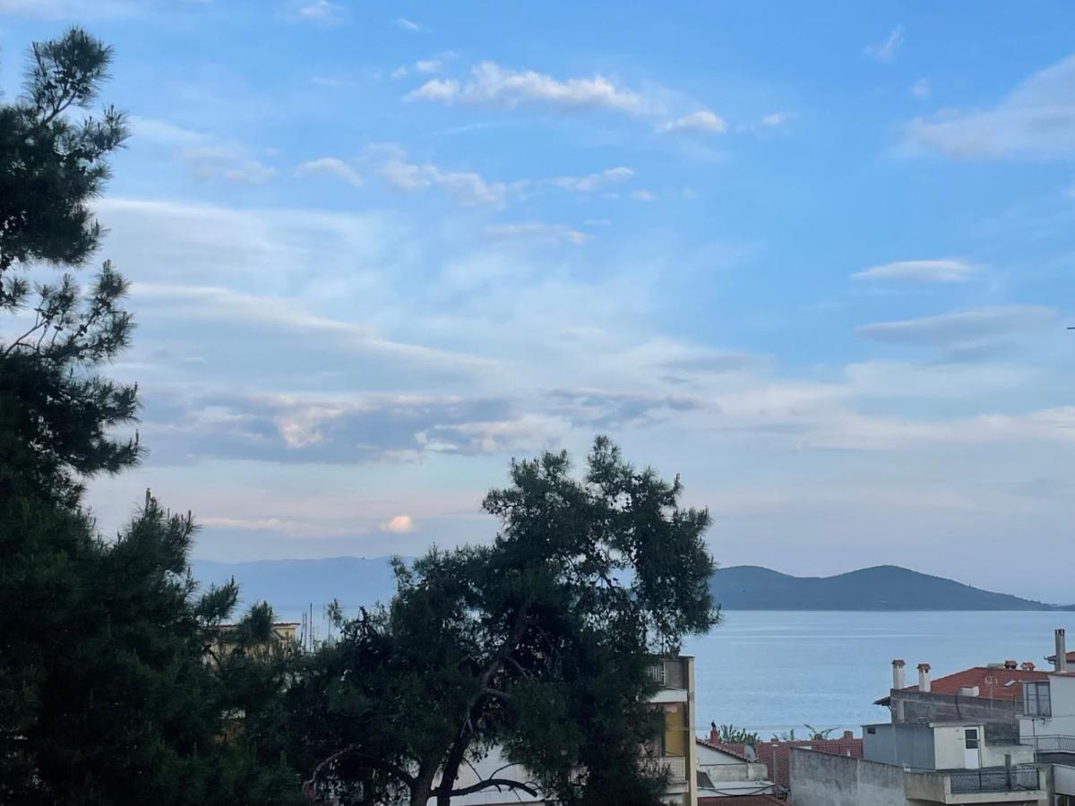 Sea Esta Apartment Néa Péramos Bagian luar foto